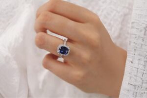 Sapphire Diamond Ring 