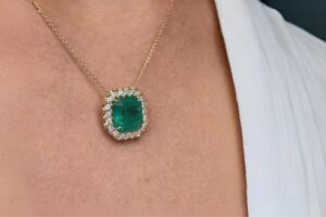 Emerald Diamond Pendant